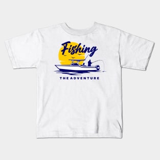 BOAT FISHING ADVENTURE Kids T-Shirt